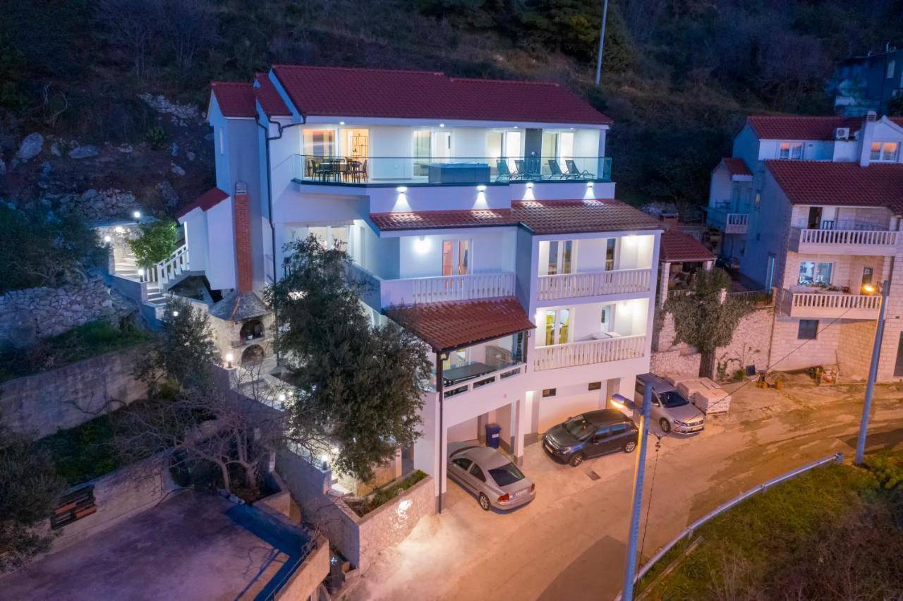 Lucy Apartment Omis Exterior photo